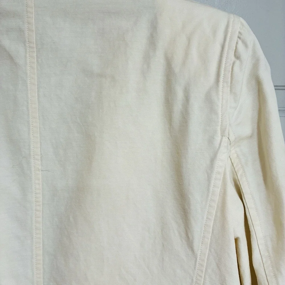 Vince Womens Blazer Beige Size 8 Lightly padded Classic Tailored Fit Casual
